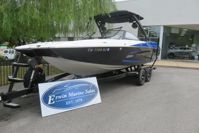 Malibu Wakesetter 24 MXZ