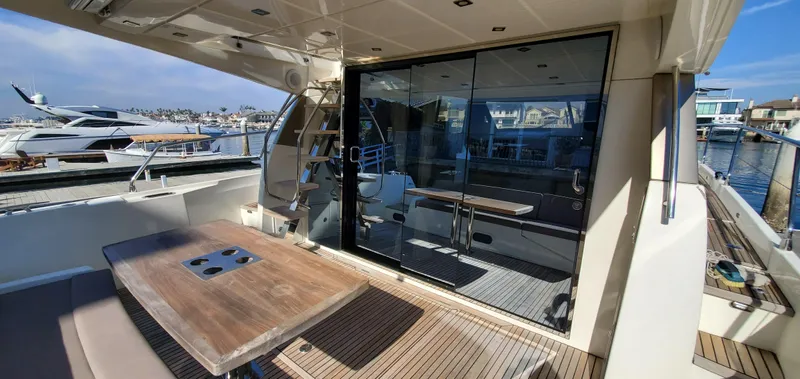 " La Bella Vita" Yacht Photos Pics 