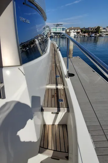 " La Bella Vita" Yacht Photos Pics 