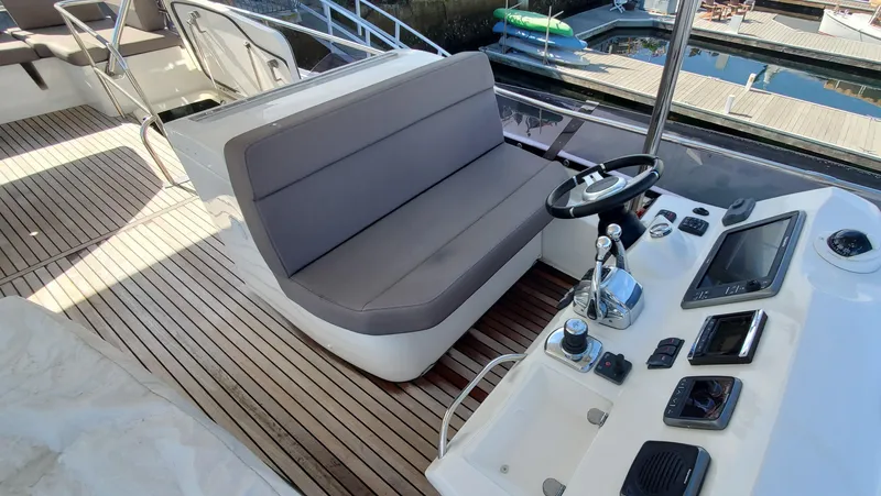 " La Bella Vita" Yacht Photos Pics 