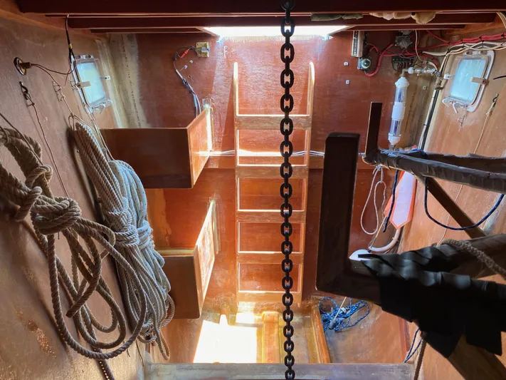 Mirage Yacht Photos Pics 