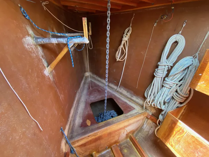 Mirage Yacht Photos Pics 