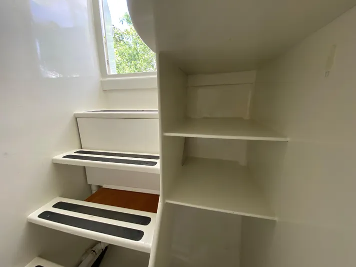 Mirage Yacht Photos Pics Companion Way