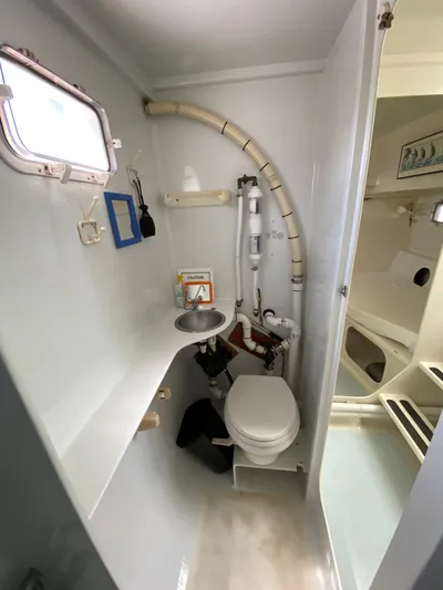 Mirage Yacht Photos Pics Community Head