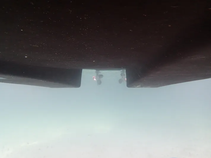 Mirage Yacht Photos Pics Aft Keel