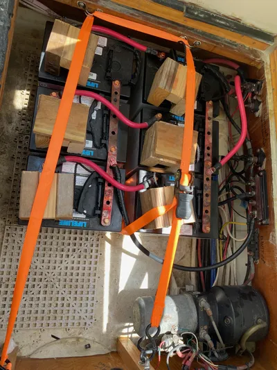 Mirage Yacht Photos Pics Battery Bank Mid Ship