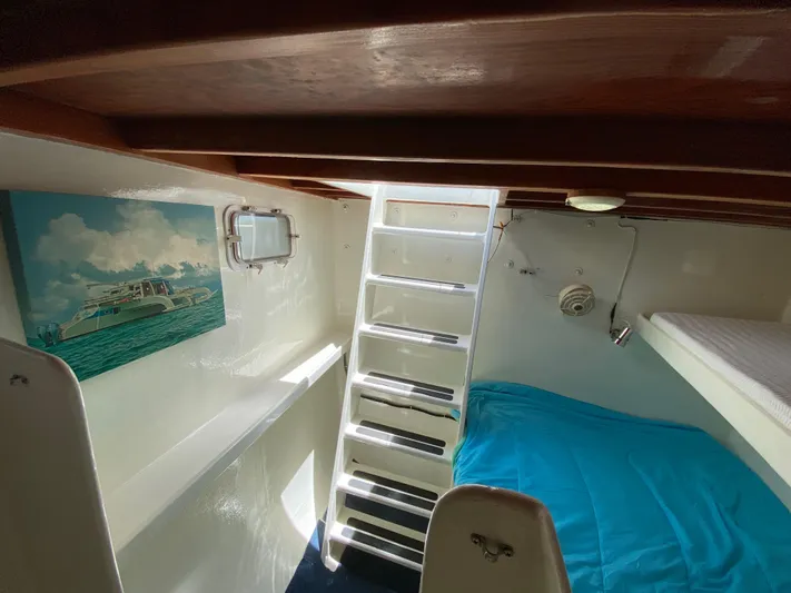 Mirage Yacht Photos Pics Cabin 1