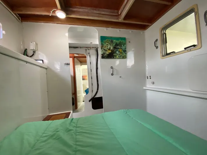 Mirage Yacht Photos Pics Cabin 6