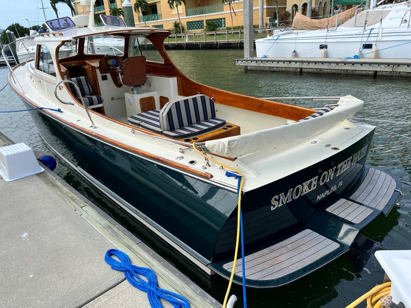 2000 Hinckley Picnic Boat Classic