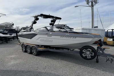 Malibu Wakesetter 23 MXZ