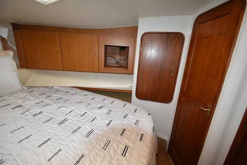 Whaler Yacht Photos Pics Interior of the 1997 Ocean 48 Convertible yacht.