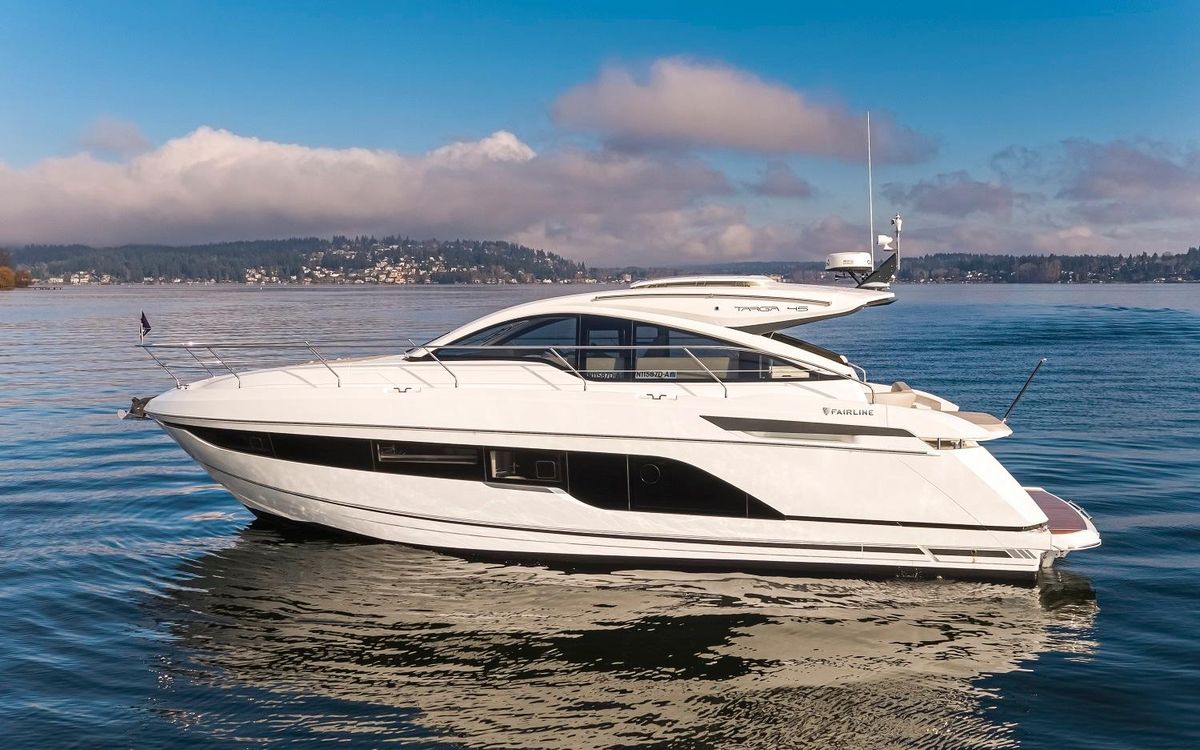 2022 Fairline 47