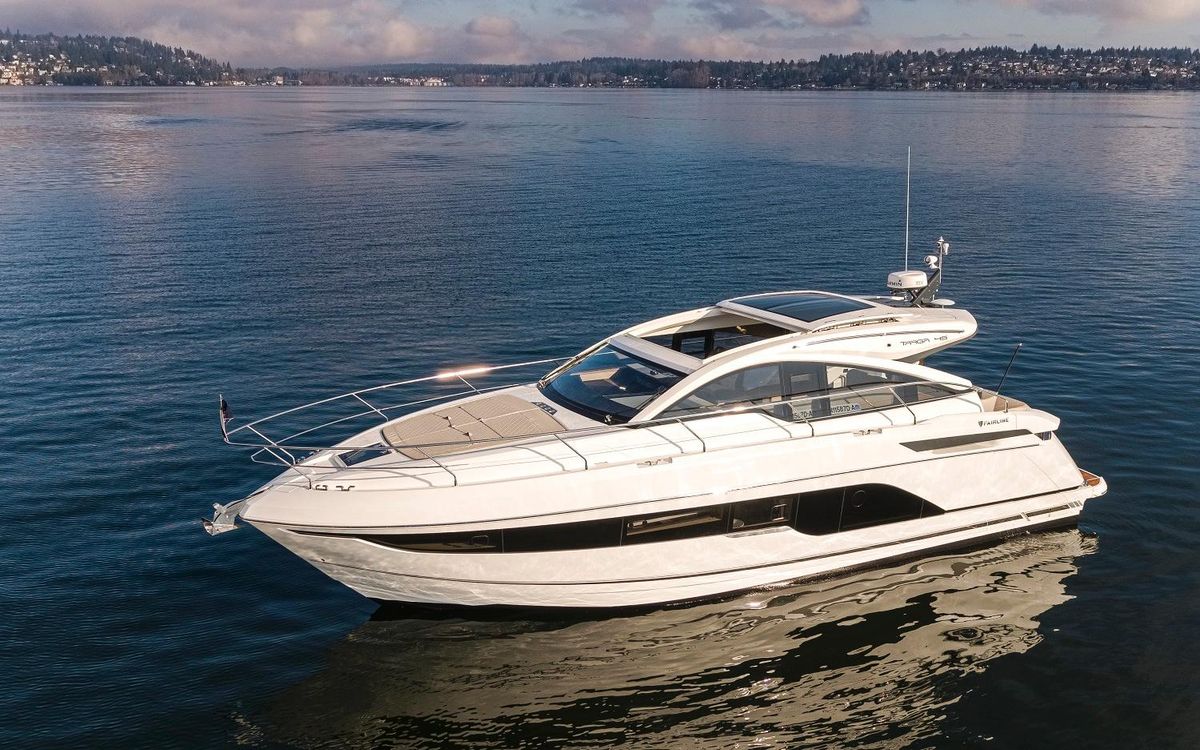 2022 Fairline 47