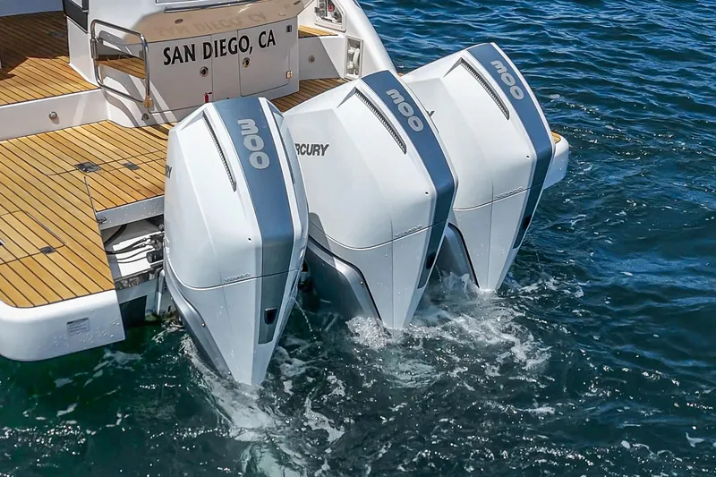 Adamas Yacht Photos Pics Triple Mercury outboard engines on a 2021 Schaefer 400 boat in San Diego waters.