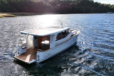 Greenline 33 Hybrid