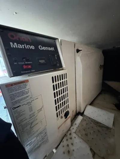 Aubreezy Yacht Photos Pics 2007 Luhrs 41 Express marine generator, Onan brand, installed in engine compartment.