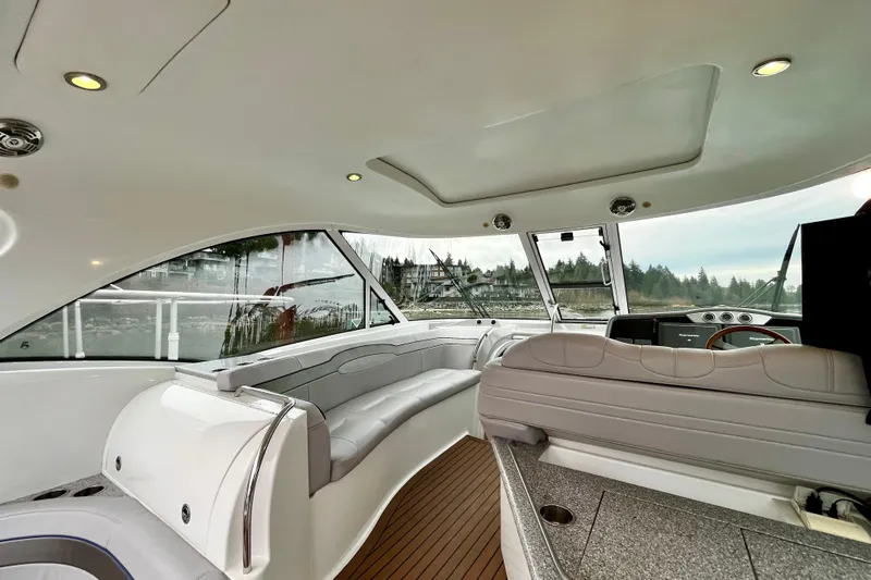 Formula 45 Yacht Photos Pics Interior of 2008 Formula 45 Yacht with sleek seating and modern dashboard.