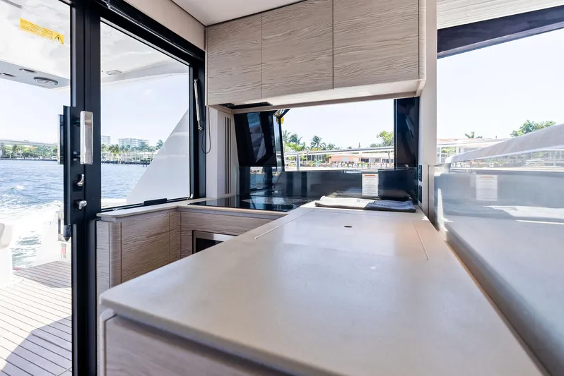 Ferretti 500 Yacht Photos Pics 