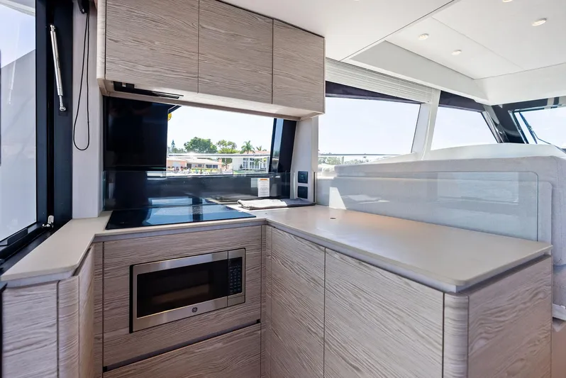 Ferretti 500 Yacht Photos Pics 