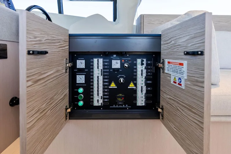 Ferretti 500 Yacht Photos Pics 