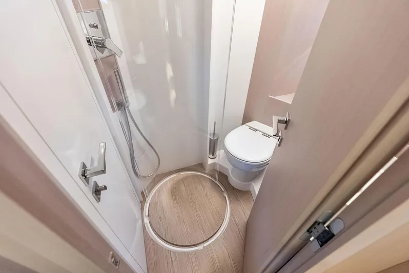 Ferretti 500 Yacht Photos Pics 