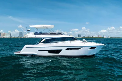 Ferretti Yachts 500