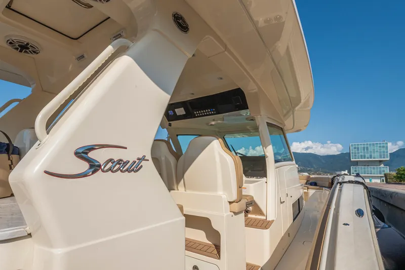 Yacht Photos Pics 2023 Scout 425 LXF boat interior with sleek design and modern features.