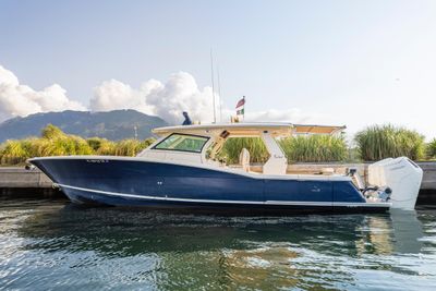 Yacht