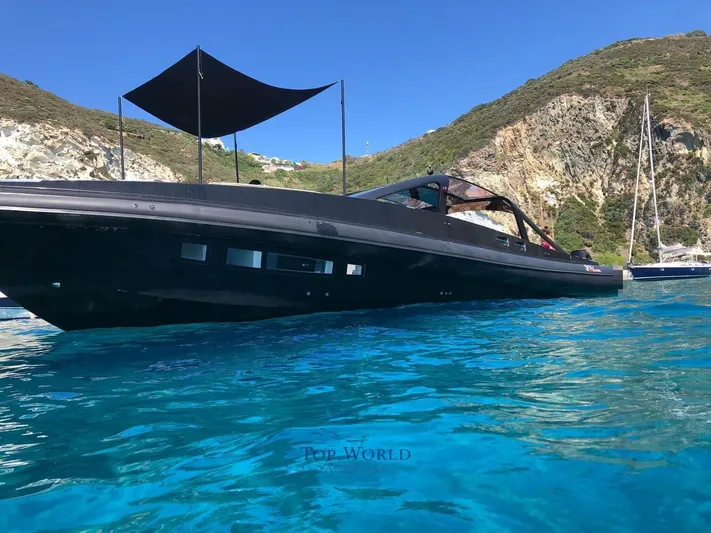  Yacht Photos Pics PHOTO-2023-10-17-17-32-01 3.jpg