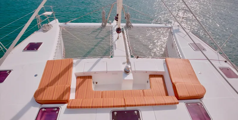 Iceberg Yacht Photos Pics 