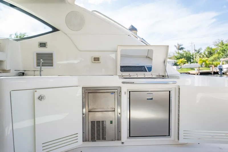 Time Out Yacht Photos Pics 