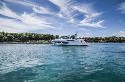 Yacht