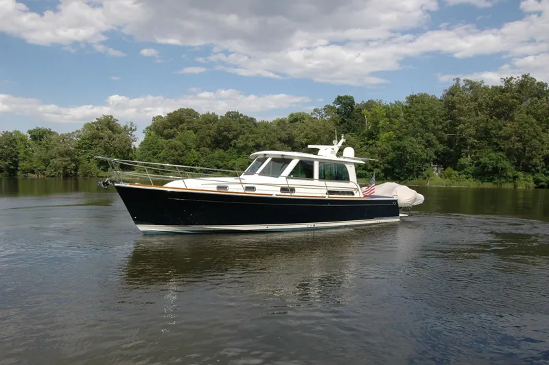 Amayesing Yacht Photos Pics 