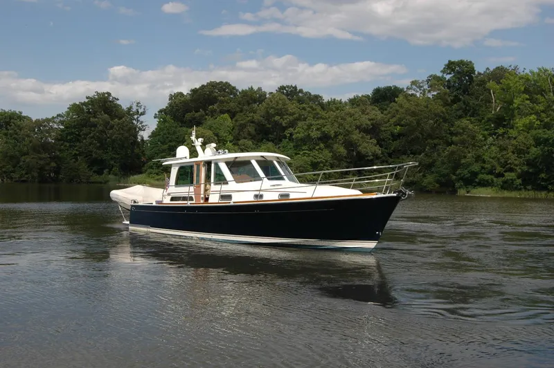 Amayesing Yacht Photos Pics 