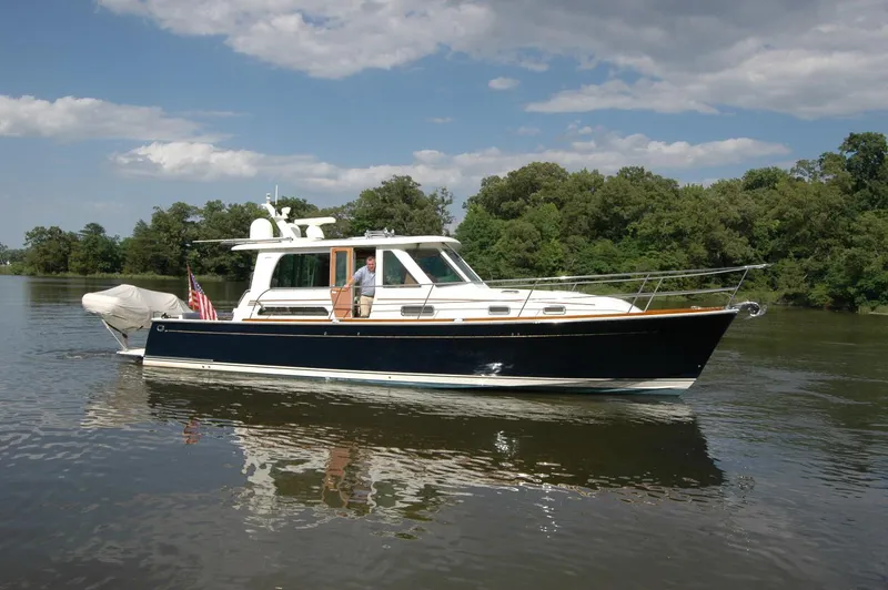 Amayesing Yacht Photos Pics 