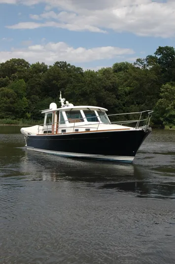 Amayesing Yacht Photos Pics 