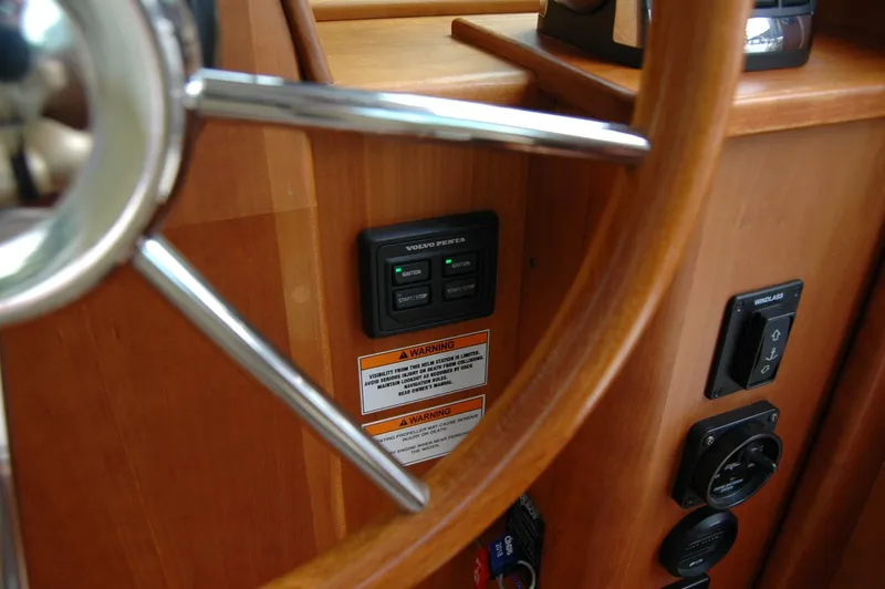 Amayesing Yacht Photos Pics 