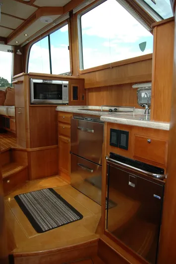 Amayesing Yacht Photos Pics 