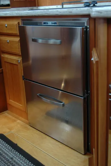 Amayesing Yacht Photos Pics 