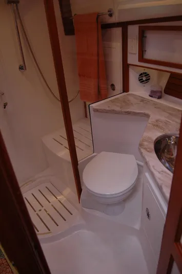 Amayesing Yacht Photos Pics 