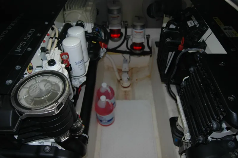 Amayesing Yacht Photos Pics 