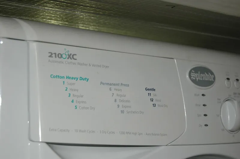 Amayesing Yacht Photos Pics 