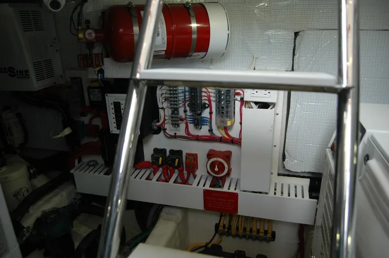 Amayesing Yacht Photos Pics 