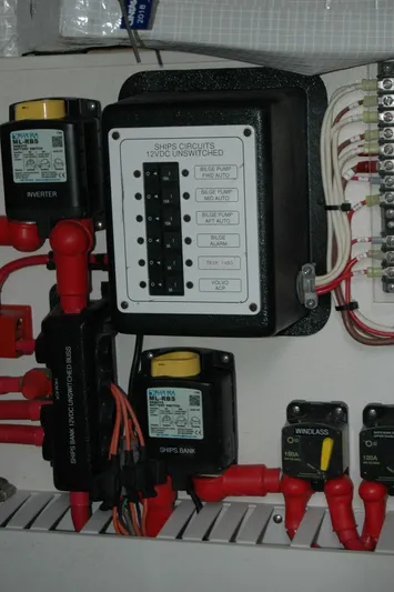 Amayesing Yacht Photos Pics 