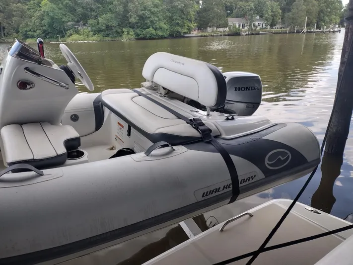 Amayesing Yacht Photos Pics 