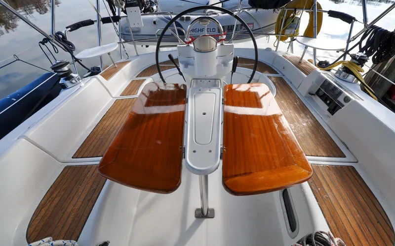 Callinectes Yacht Photos Pics 