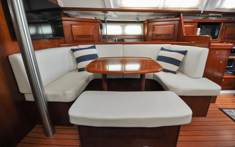 Callinectes Yacht Photos Pics 