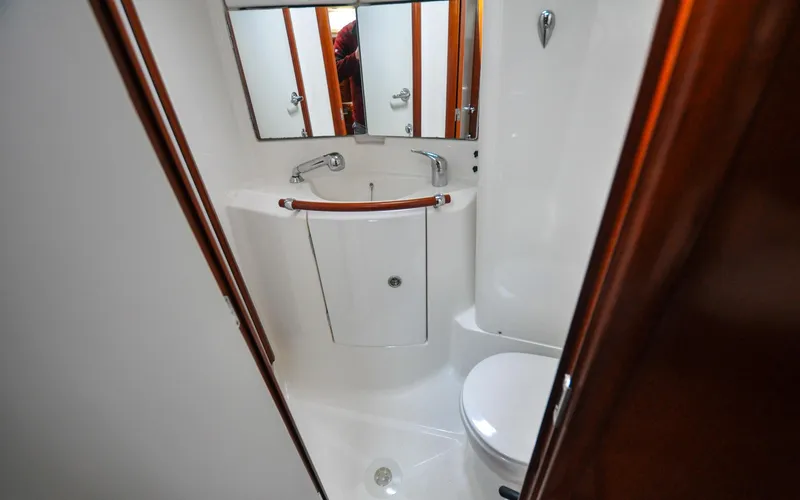 Callinectes Yacht Photos Pics 