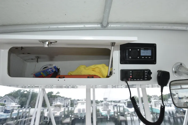 Lunes Yacht Photos Pics 