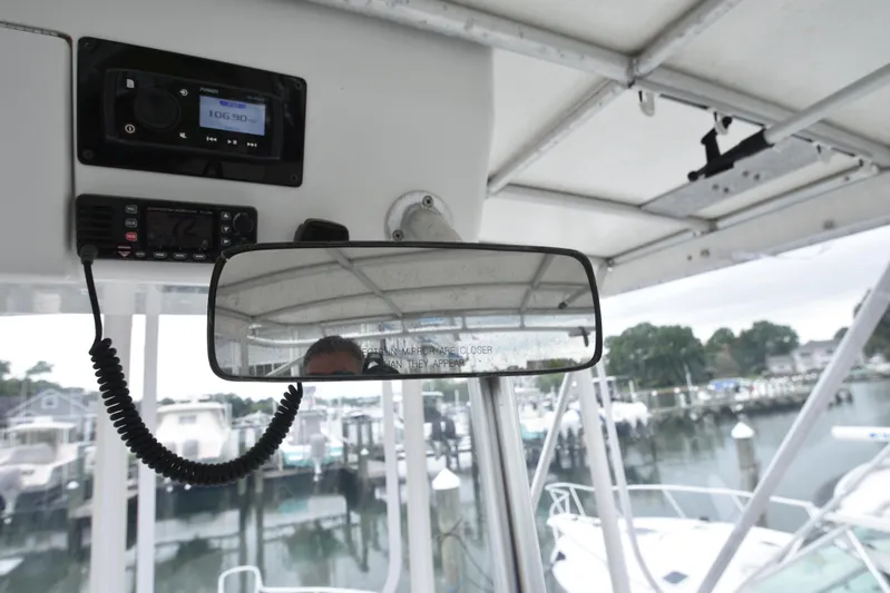 Lunes Yacht Photos Pics 